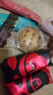 ���y�Y